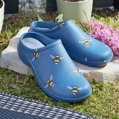 BEES COMFI CLOGS S4