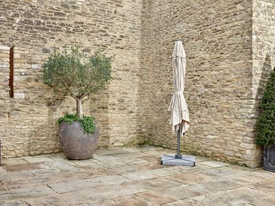 CHICHESTER 3.0 X 3.0M SIDE POST PARASOL - SAND - image 4